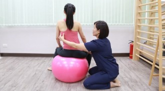 汪作良醫師於德國 Bad Sobernheim 施羅斯復健中心進修傳統 Schroth 體系